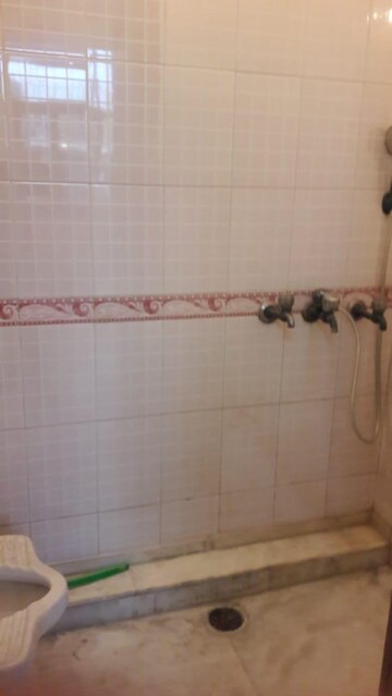Bathroom in 1 RK Villa at RWA Apartments Sector 39, Sector 39 – for Rent