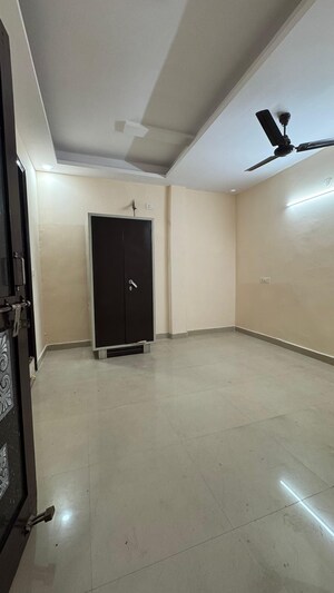 Room in 2 BHK Builder Floor at Chattarpur – for Rent
