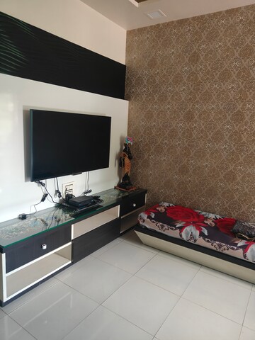 Lift in 3 BHK Apartment at Radhai Nagari Apartments, Pimple Saudagar – for Rent