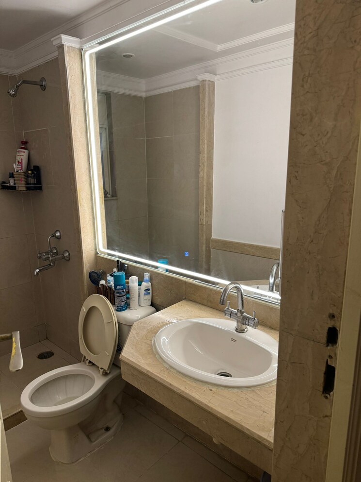 Bathroom, hiranandani-avalon 2 Bedroom 900 Sq.Ft. Apartment In Powai Mumbai 9272683