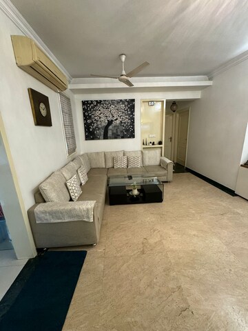 Team Area in 2 BHK Apartment at Hiranandani Avalon, Powai – for Rent