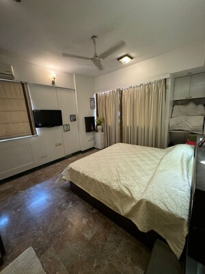 Bedroom in 2 BHK Apartment at Hiranandani Avalon, Powai – for Rent