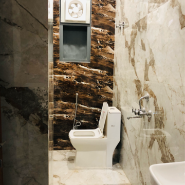 Bathroom in 2.5 BHK Builder Floor at Sector 23a – for Rent