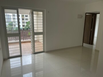 Room in 2 BHK Apartment at Choice Goodwill Metropolis West, Lohgaon – for Rent