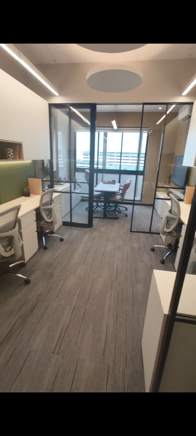 Team Area, lodha-signet Commercial Office Space 500 Sq.Ft. In Kolshet Road Thane 9272715
