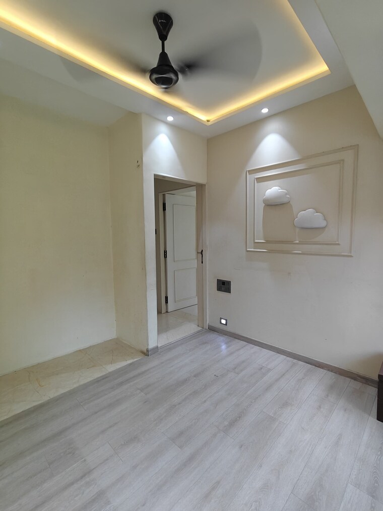 Room, magnum-tower-chs 2 Bedroom 950 Sq.Ft. Apartment In Andheri West Mumbai 9272708