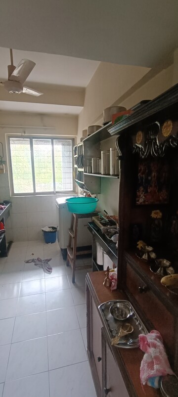 Team Area in 2 BHK Apartment at Anita Accord, Kandivali East – for Rent