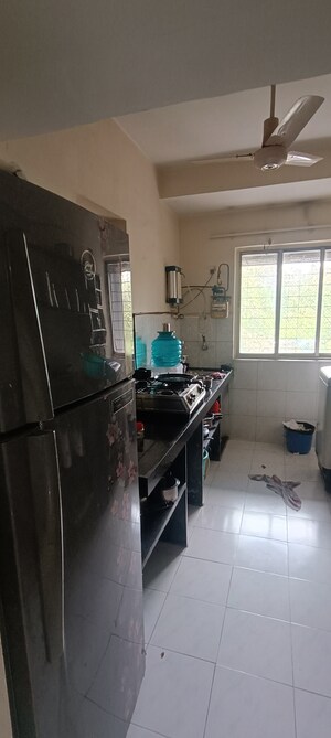 Team Area in 2 BHK Apartment at Anita Accord, Kandivali East – for Rent