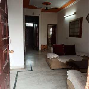 Living Room in 1.5 BHK Villa at Sector 23 – for Rent