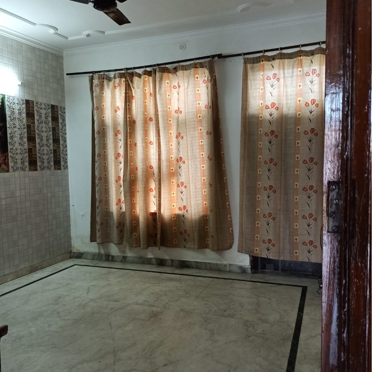 1.5 BHK Villa For Rent in Sector 23
