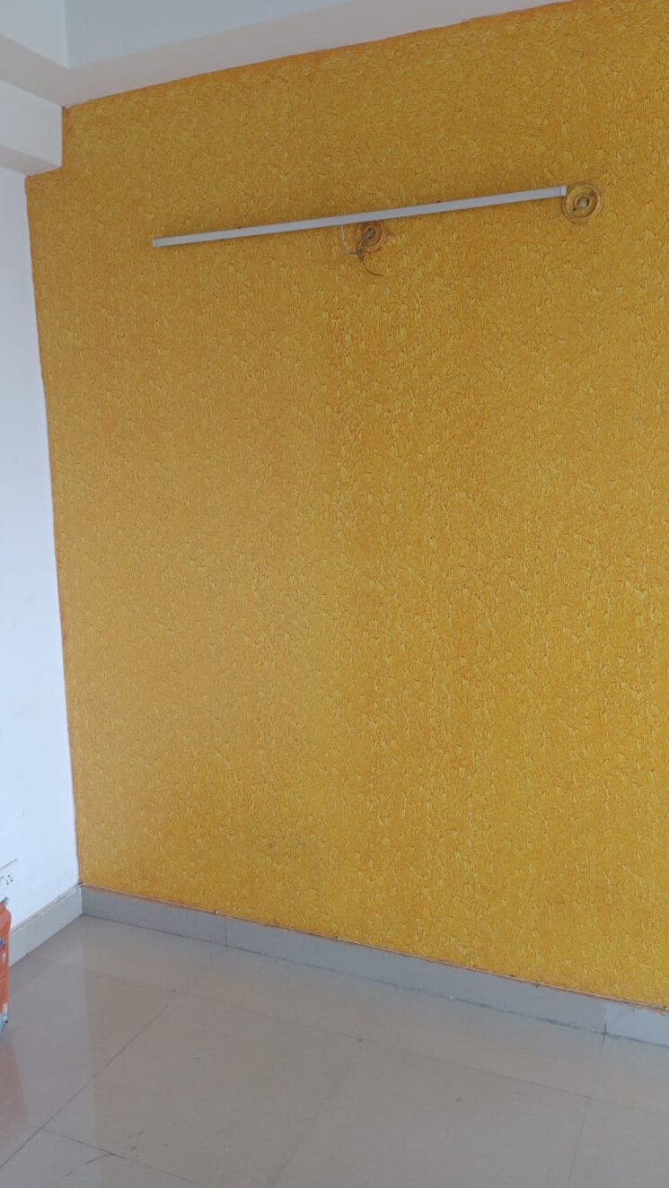 Room, amrapali-zodiac 2 Bedroom 950 Sq.Ft. Apartment In Sector 120 Noida 9272737