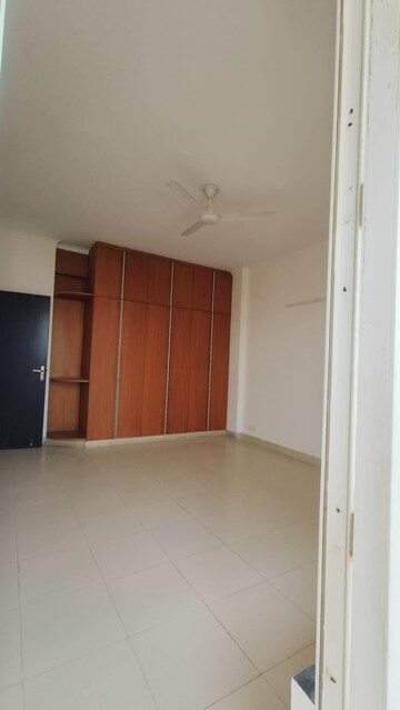Room in 3 BHK Builder Floor at Orchid Island, Sector 51 – for Rent