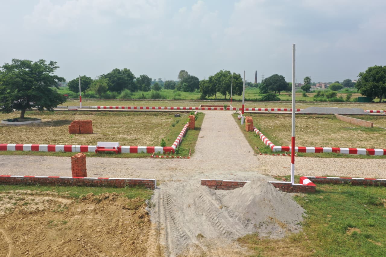 Plot For Sale in Om Sai 
