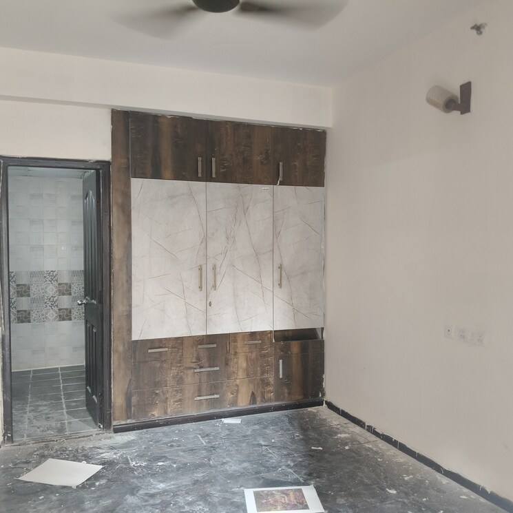 Room, gaur-city-2-10th-avenue 2 Bedroom 845 Sq.Ft. Apartment In Sector 16c Greater Noida Greater Noida 9272763