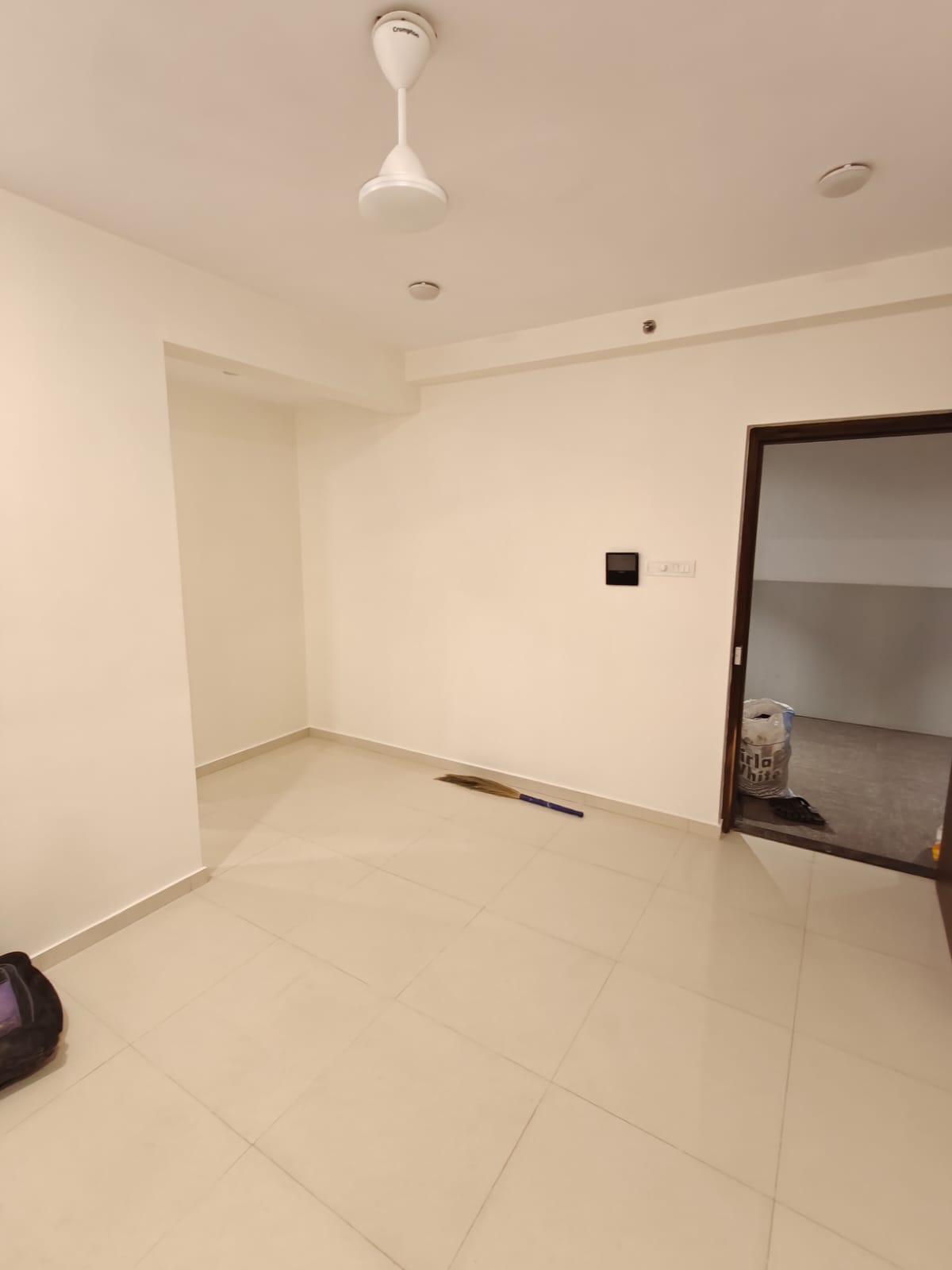 1 BHK Apartment For Sale in Lalani Velentine Apartment 1 Wing D