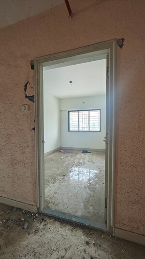 Room in Studio Apartment at Lotus CHS, Borivali West – for Sale