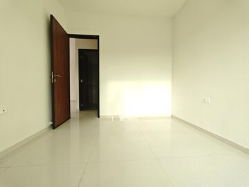 Room in 2 BHK Apartment at Marathon Nexzone Atlas 1, New Panvel – for Sale