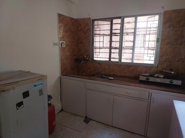 Room in 1 BHK Apartment at Koregaon Park – for Rent