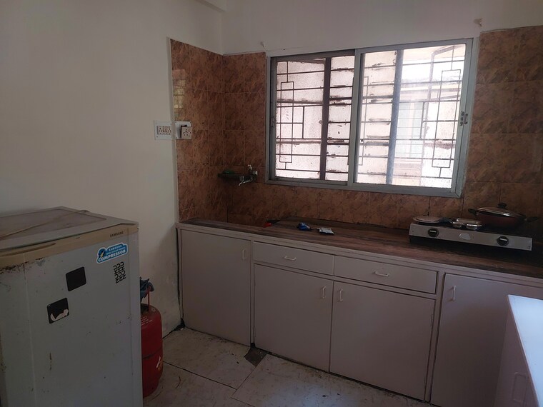 Room, koregaon park 1 Bedroom 500 Sq.Ft. Apartment In Koregaon Park Pune 9272822