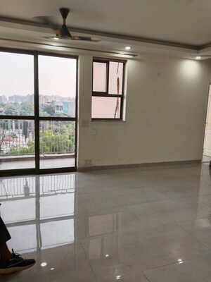3 BHK Apartment For Rent in Unitech Uniworld Gardens 2, Sector 47