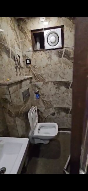 Master Bedroom in 2 BHK Builder Floor at Uttam Nagar – for Rent