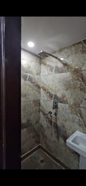 Bathroom in 2 BHK Builder Floor at Uttam Nagar – for Rent
