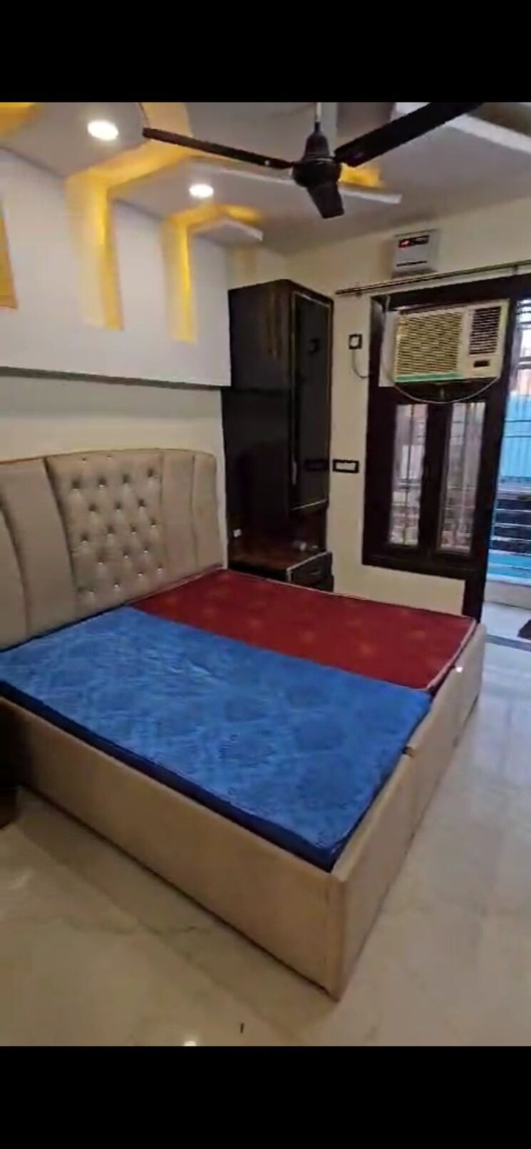 Bedroom, uttam nagar 2 Bedroom 65 Sq.Yd. Builder Floor In Uttam Nagar Delhi 9272839