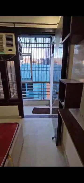 Team Area in 2 BHK Builder Floor at Uttam Nagar – for Rent