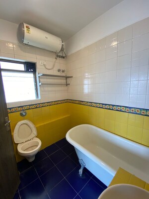 Master Bedroom in 2 BHK Apartment at Venus CHS Worli, Worli – for Rent