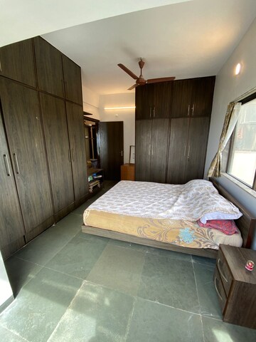 Bedroom in 2 BHK Apartment at Venus CHS Worli, Worli – for Rent