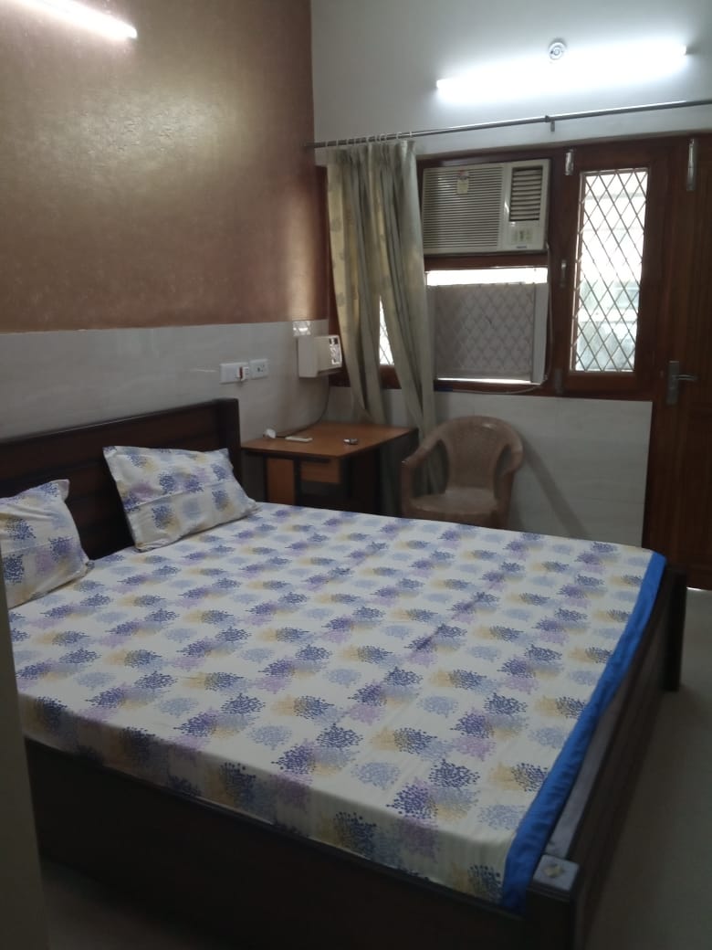 1 Rk  + Extra Room 350 Sq.Ft. Apartment in Arun Vihar