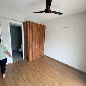 Room in 2 BHK Apartment at Signature Global City, Sector 37d – for Rent