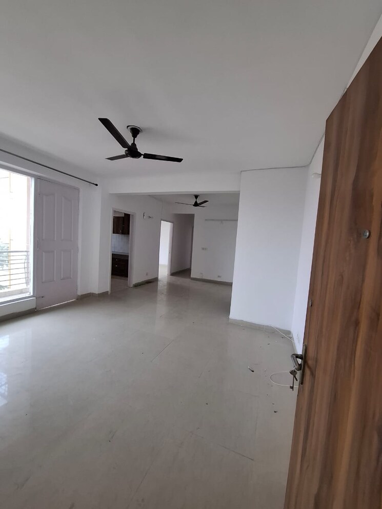 Room, tulip-white 3 Bedroom 1326 Sq.Ft. Apartment In Sector 69 Gurgaon 9272902