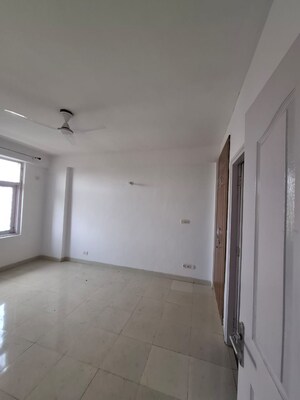 Building Lobby in 3 BHK Apartment at Tulip White, Sector 69 – for Rent