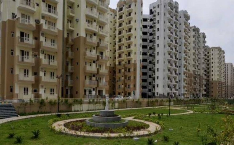 Exterior View, gulmohur-garden 5 Bedroom 3000 Sq.Ft. Apartment In Raj Nagar Extension Ghaziabad 9272903