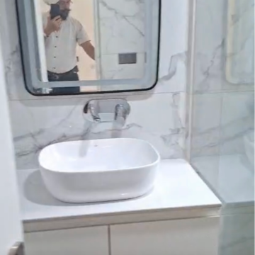 Bathroom in 4 BHK Apartment at Vipul Greens, Sector 48 – for Rent