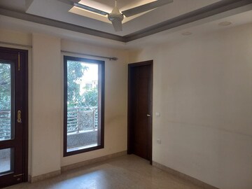 Room in 3 BHK Builder Floor at Greater Kailash Part 3 – for Rent