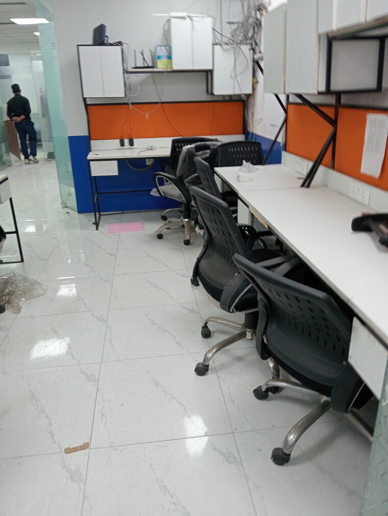 Team Area, sector 16 Commercial Office Space in IT/SEZ 1200 Sq.Ft. In Sector 16 Noida 9272953