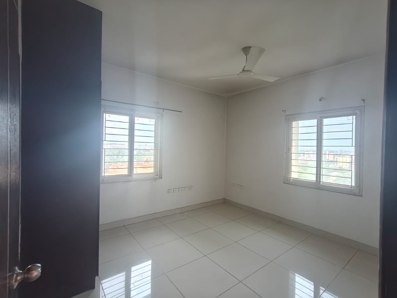 3 BHK + Pooja Room,Study Room 2695 Sq.Ft. Apartment in Rainbow Vistas