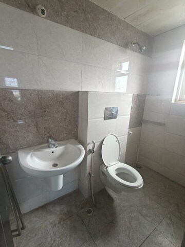 Bathroom in 3 BHK Apartment at Rainbow Vistas, Hi Tech City – for Rent