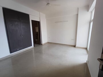 3 BHK Apartment For Rent in Amrapali Platinum, Sector 119