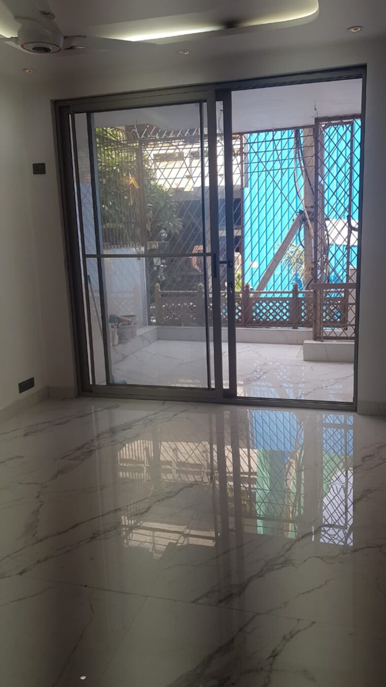 Room, kalkaji 3 Bedroom 1800 Sq.Ft. Builder Floor In Kalkaji Delhi 9272994