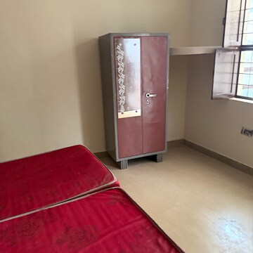 Room in 1 RK Builder Floor at AVS Tower, Sector 73 – for Rent