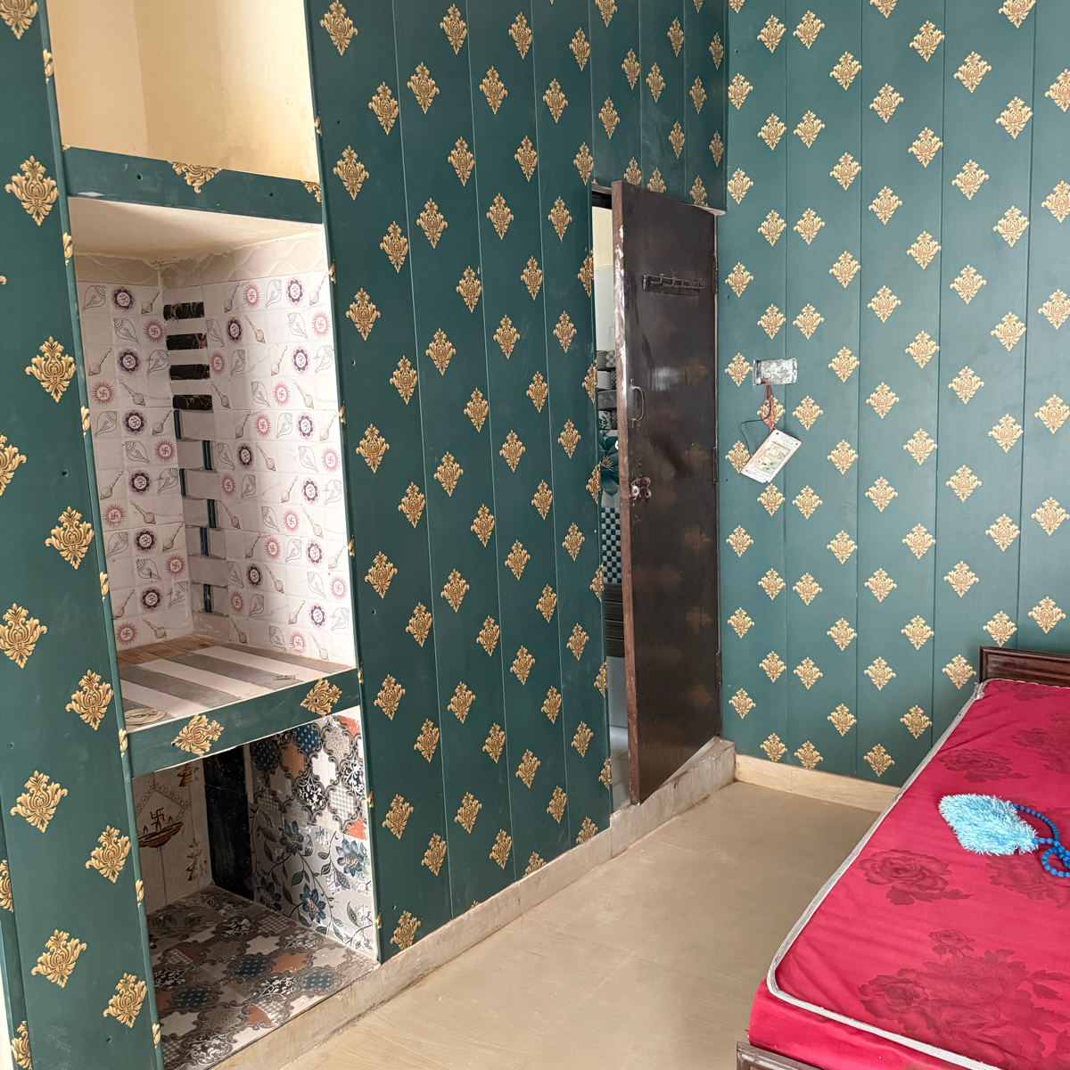 1 Rk  + Pooja Room 700 Sq.Ft. Builder Floor in AVS Tower