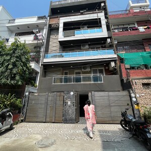3 BHK Builder Floor For Sale in Kalkaji