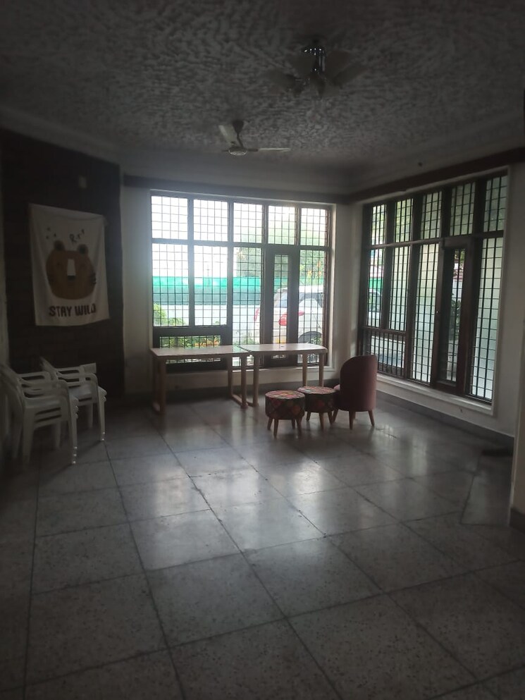 Room, sector 21b 2 Bedroom 850 Sq.Ft. Independent House In Sector 21b Faridabad 9273020