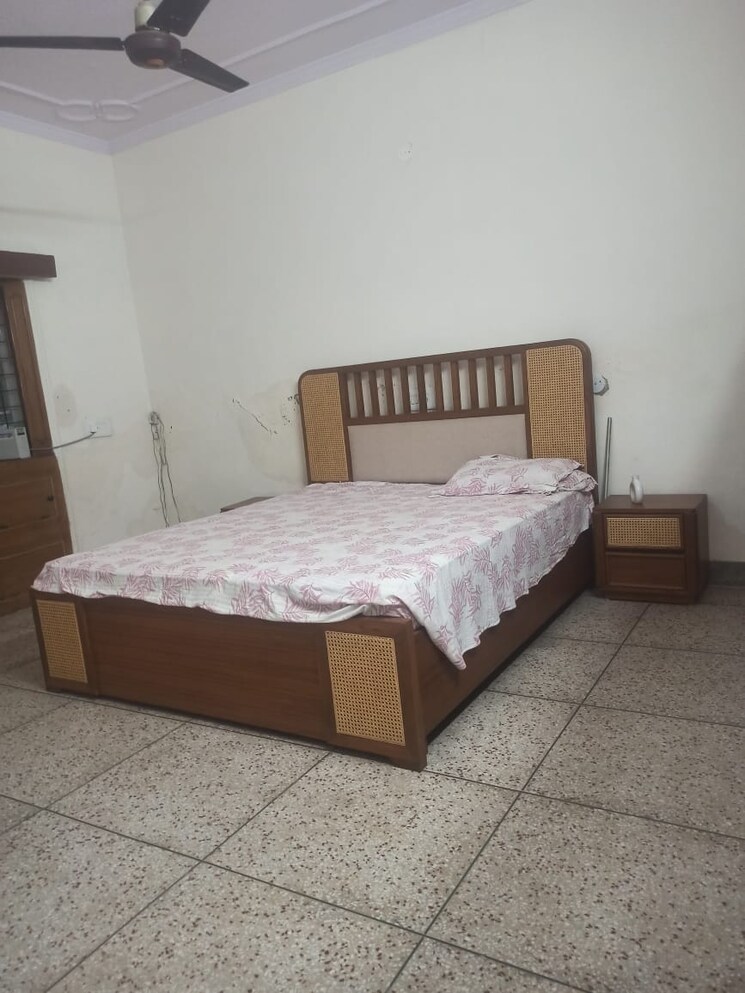 Bedroom, sector 21b 2 Bedroom 850 Sq.Ft. Independent House In Sector 21b Faridabad 9273020