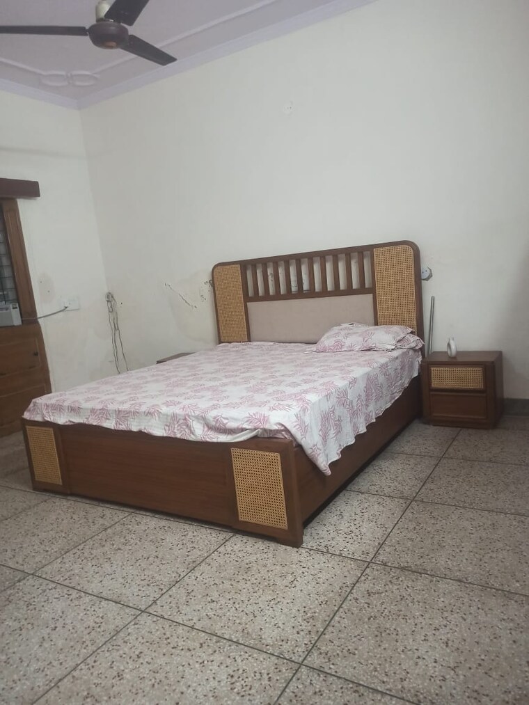 Bedroom, sector 21b 2 Bedroom 850 Sq.Ft. Independent House In Sector 21b Faridabad 9273020
