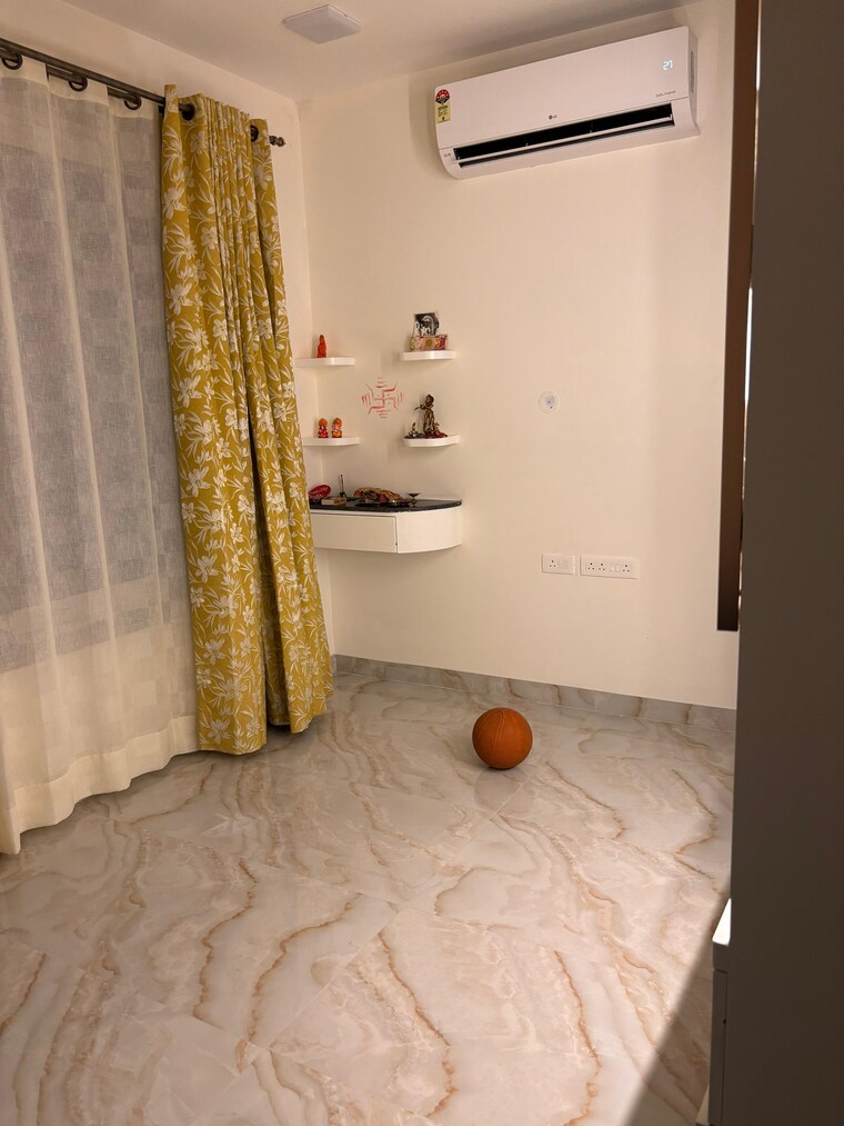 Room, sector 19 dwarka 1 Bedroom 550 Sq.Ft. Apartment In Sector 19 Dwarka Delhi 9273019