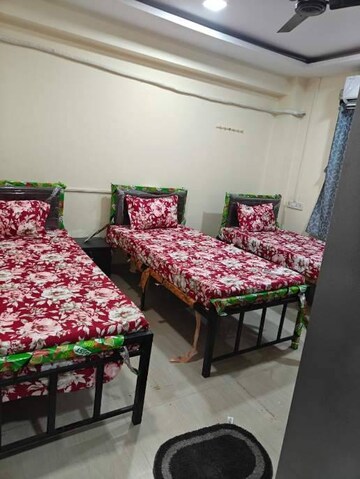  Pg For Rent in Malad West